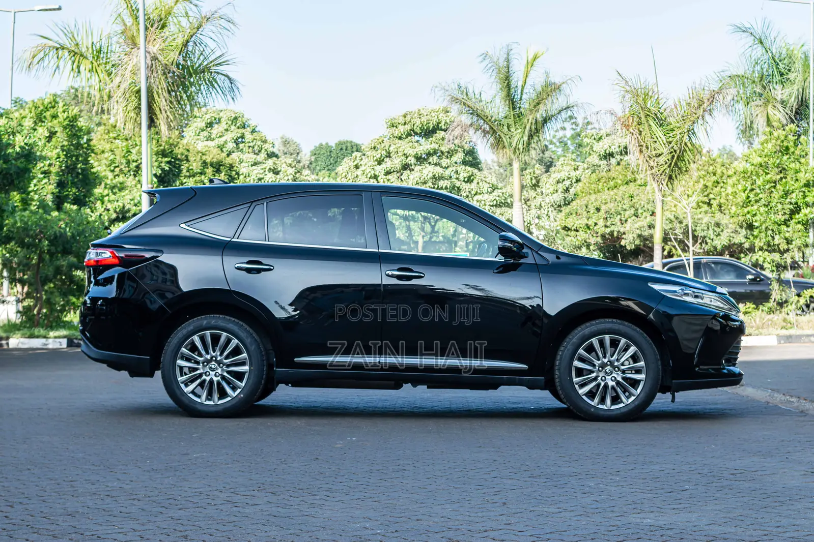 Toyota Harrier 2019