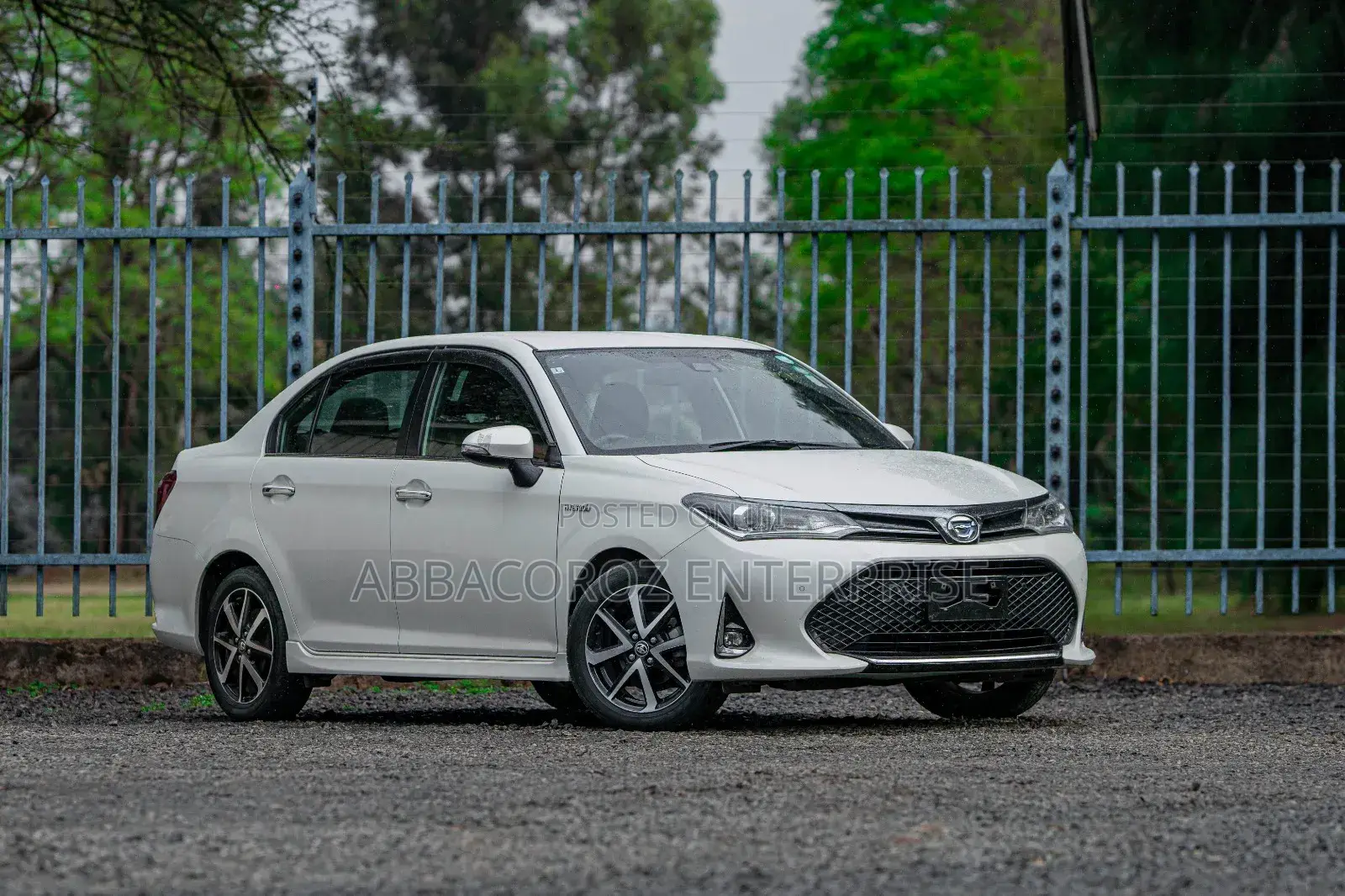Toyota Axio 1.5 Hybrid 2WD 2018 White