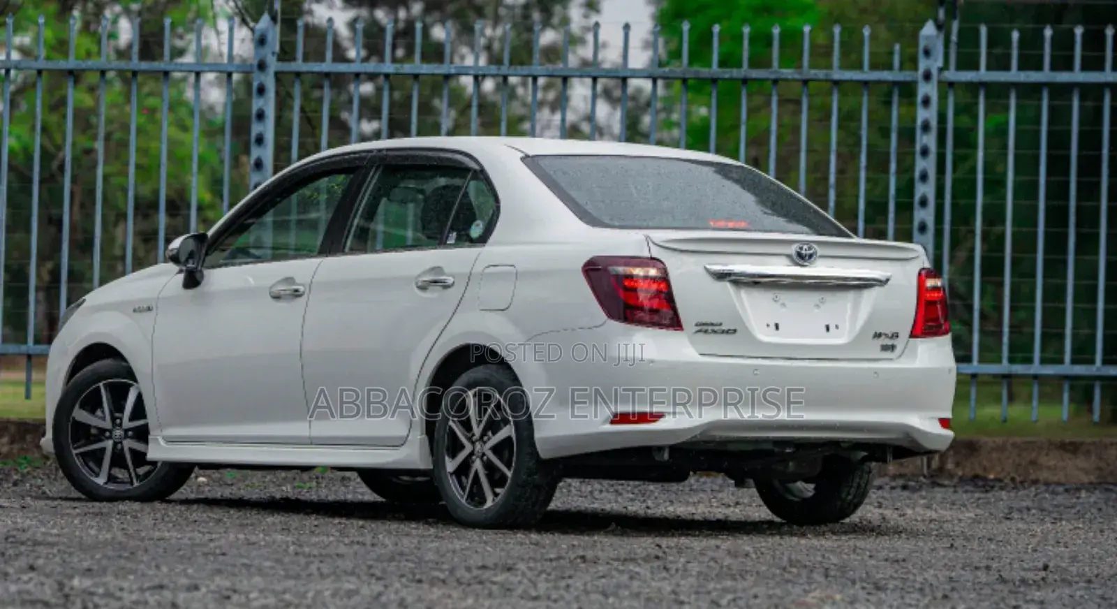 Toyota Axio 1.5 Hybrid 2WD 2018 White