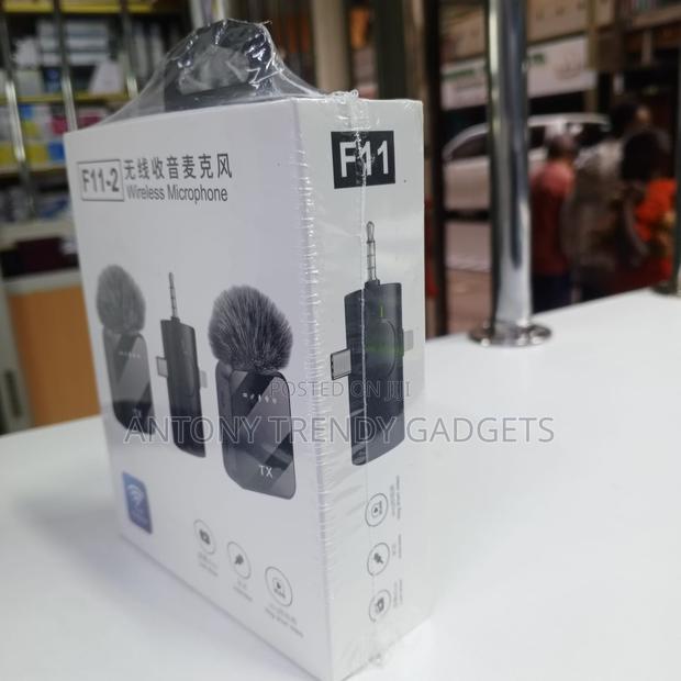 Dual Wireless Lavalier Microphone for Phone Camera