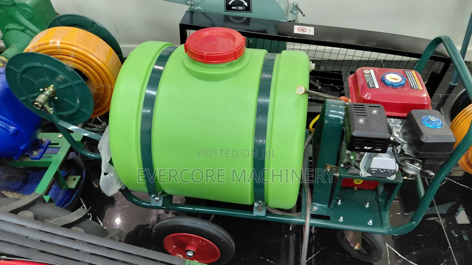 Heavy Duty 160l Gasoline Powered Trolley Sprayer Machine.