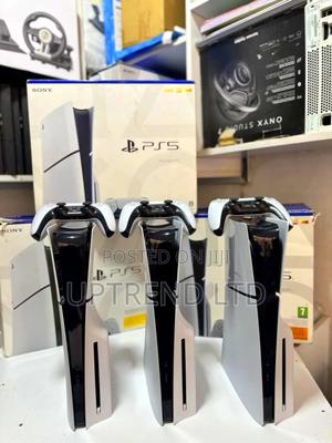 Ex Uk Playstation 5 Slim Disc Version - thumbnail 2