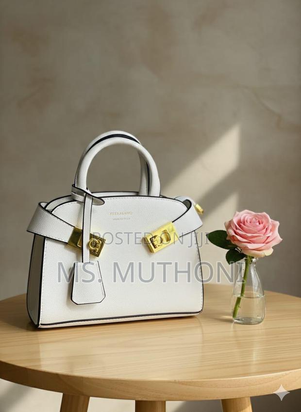 Ferragamo Hug Mini Leather Handbag - thumbnail 6