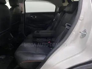 Honda Vezel 2021 White