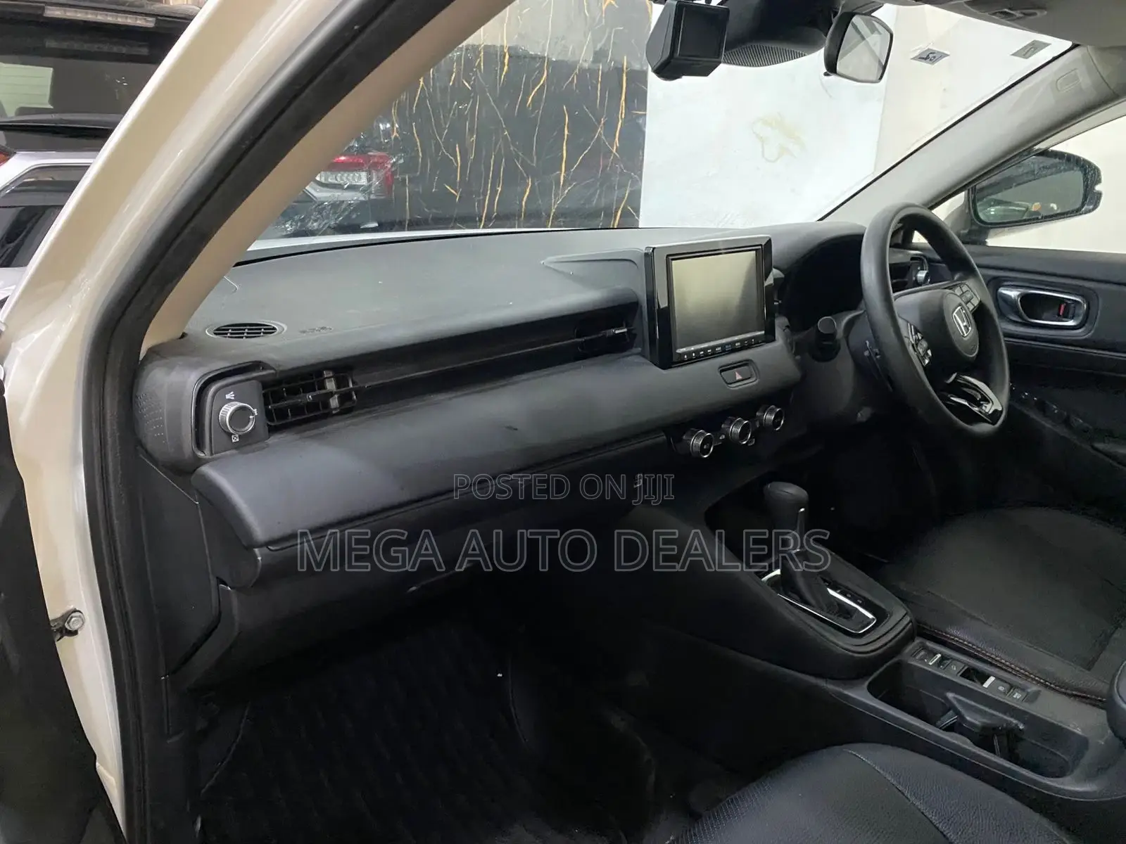 Honda Vezel 2021 White
