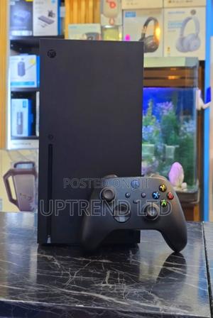 Home Used Microsoft Xbox Series X in Mint Condition - thumbnail 2