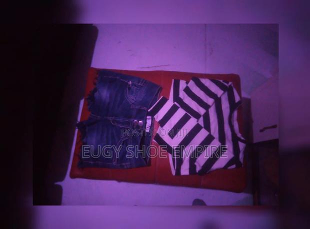 Booty Shorts and Croptops - thumbnail 5