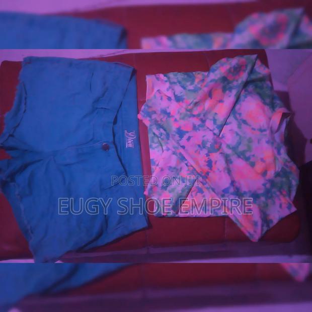 Booty Shorts and Croptops - thumbnail 6