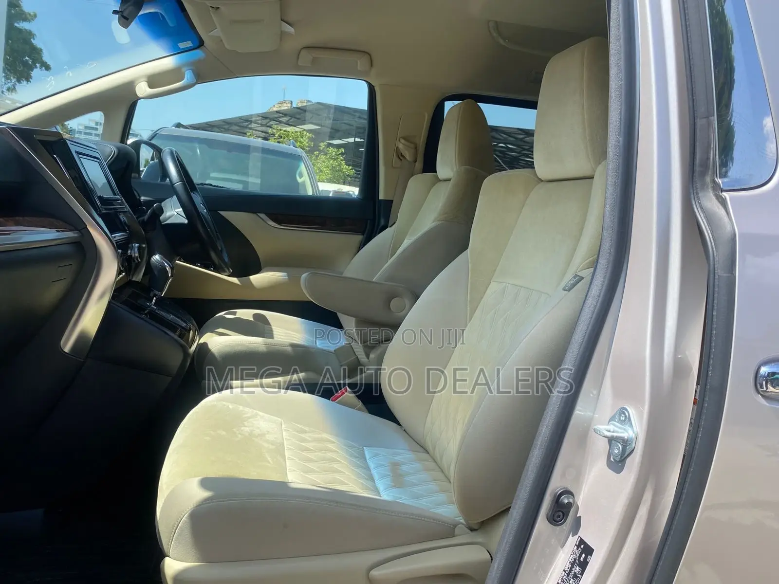 Toyota Vellfire 2018