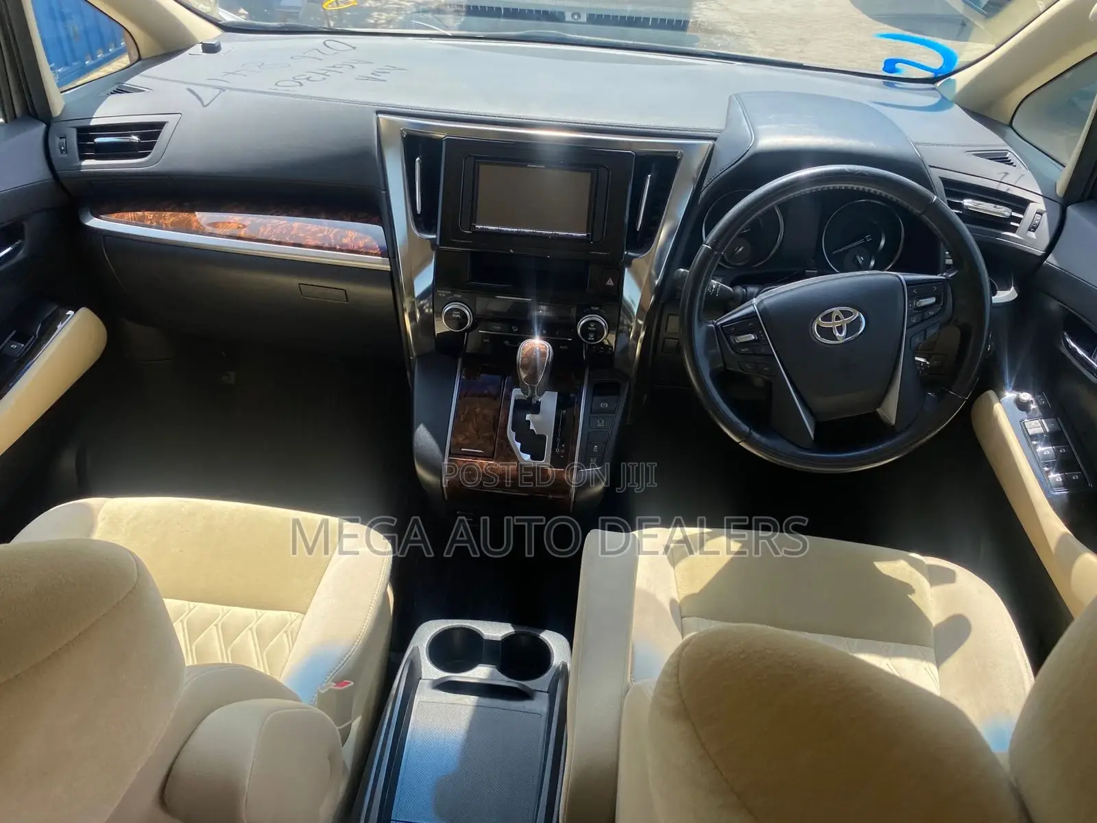 Toyota Vellfire 2018