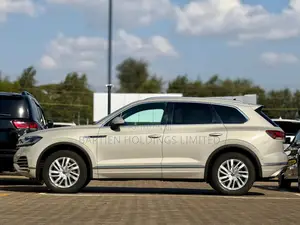Volkswagen Touareg 2021 White