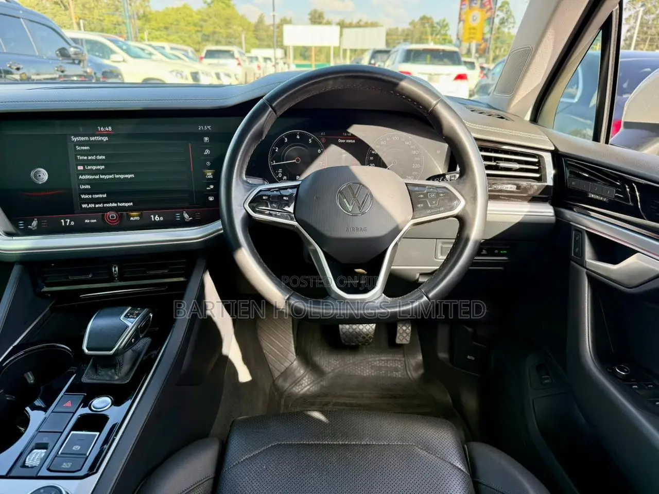 Volkswagen Touareg 2021 White