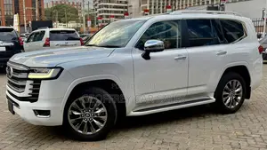 Toyota Land Cruiser Prado 2022 Black