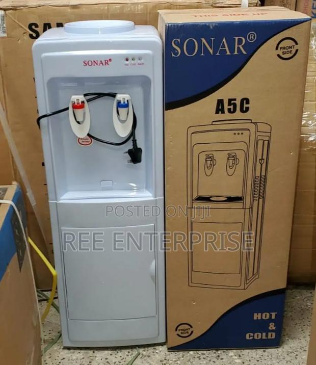 Executive Sonar A5c Hot* And Cold* Water Free Standing Dispenser