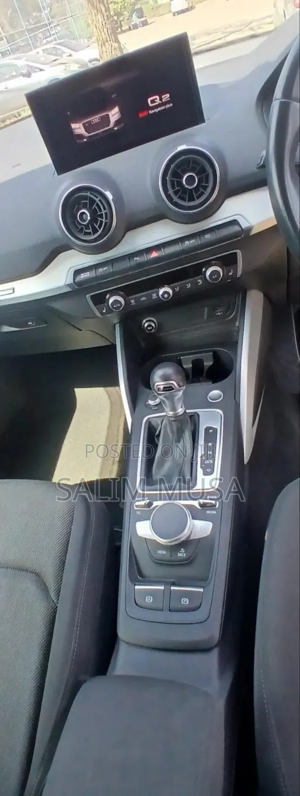 Audi Q2 2019 Gray