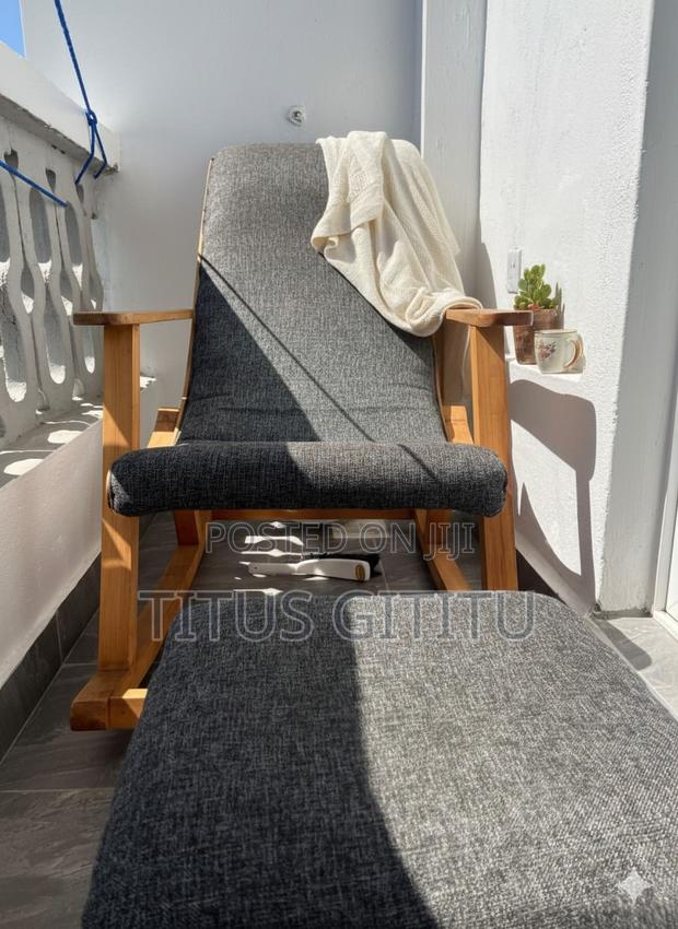 Coastal Studio Airbnb Mtwapa | Near Town Beach | Balcony | KSH 2500 - thumbnail 7
