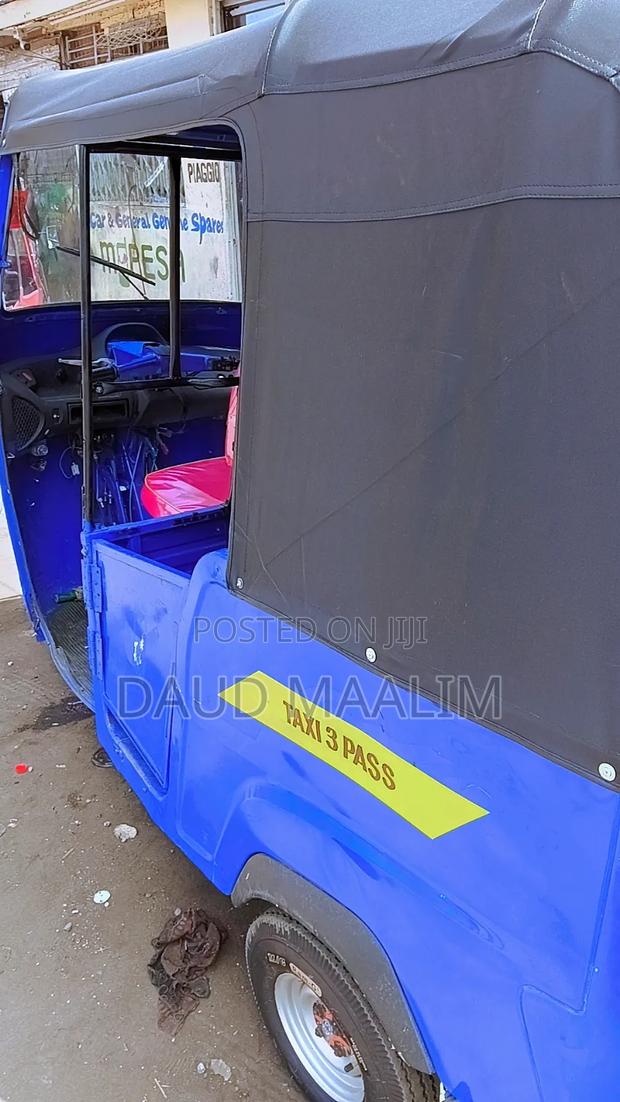 Piaggio 2023 Green - thumbnail 4