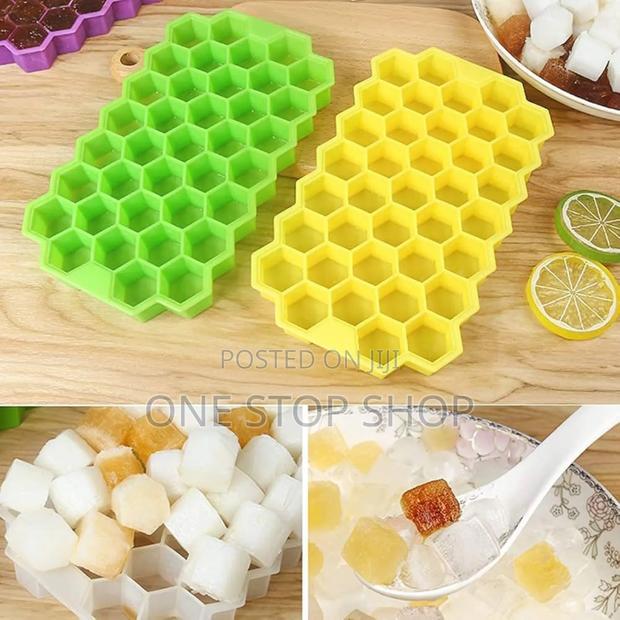 2ps Ice Cube Trays Honey Comb Ice Maker 37grid - main view