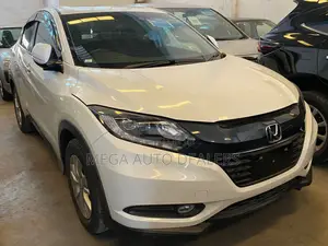 Honda Vezel 2018 White