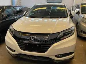 Honda Vezel 2018 White