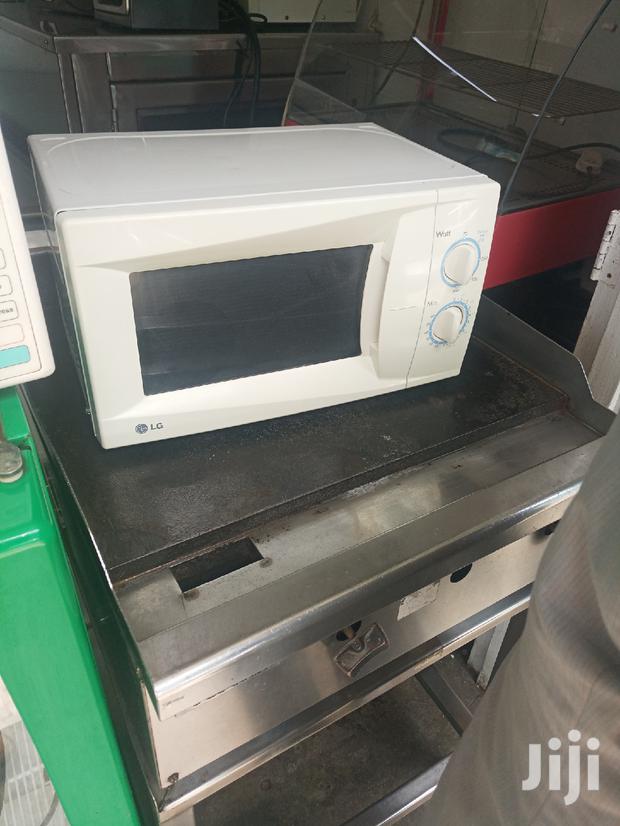 Microwave Oven