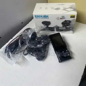 Smart 3-Camera Dash Cam With Wifi Support C309 Blackbox Dash Cam