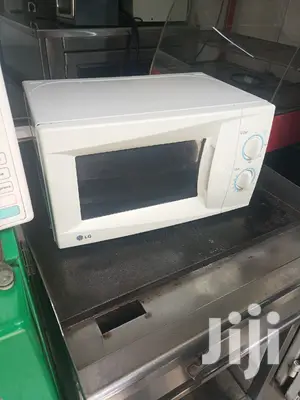 Microwave Oven