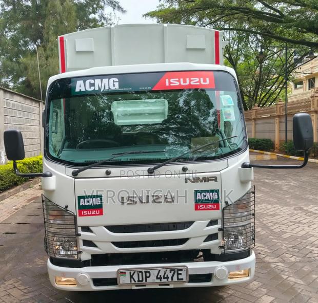 Isuzu NMR Local