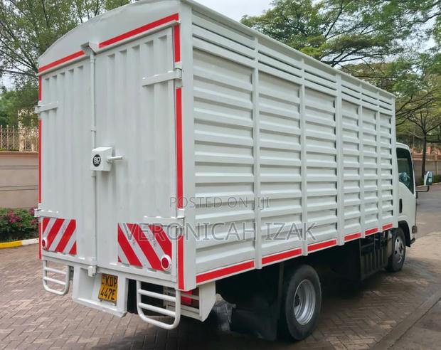 Isuzu NMR Local - thumbnail 3
