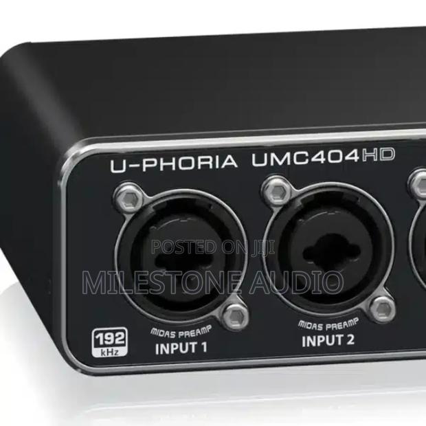 Behringer U-Phoria Umc404hd - main view