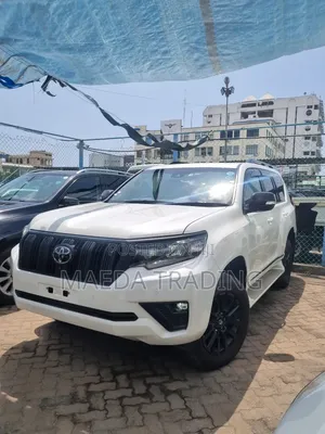 Toyota Land Cruiser Prado 2022 White