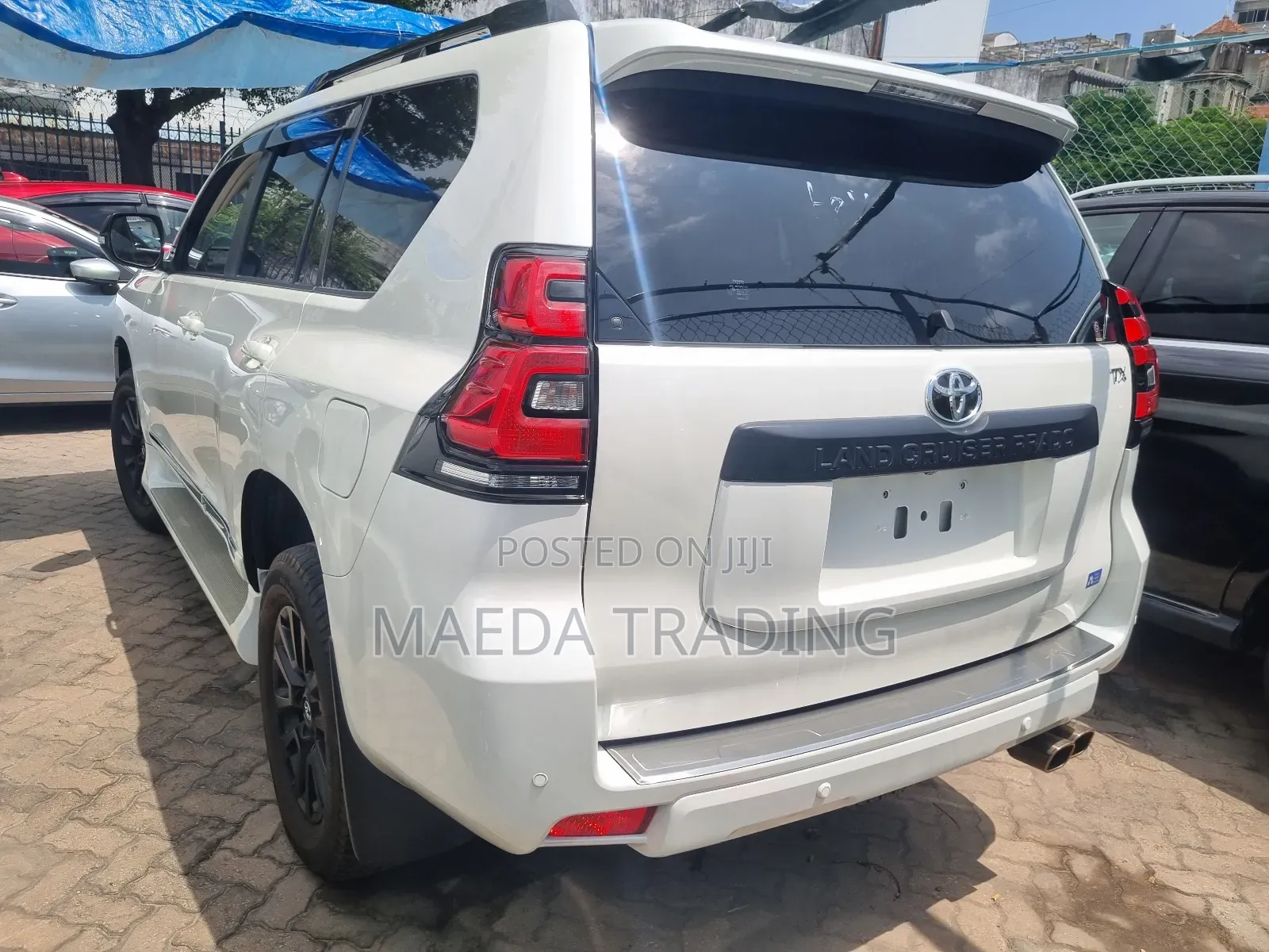Toyota Land Cruiser Prado 2022 White