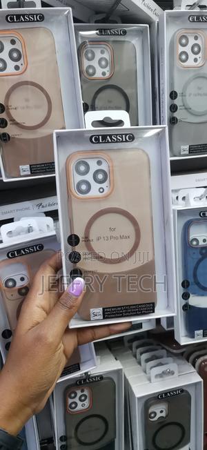 Brasik Magnetic for iPhone 13 Pro Max 2 in 1 Transluscent Case -Brown - thumbnail 2