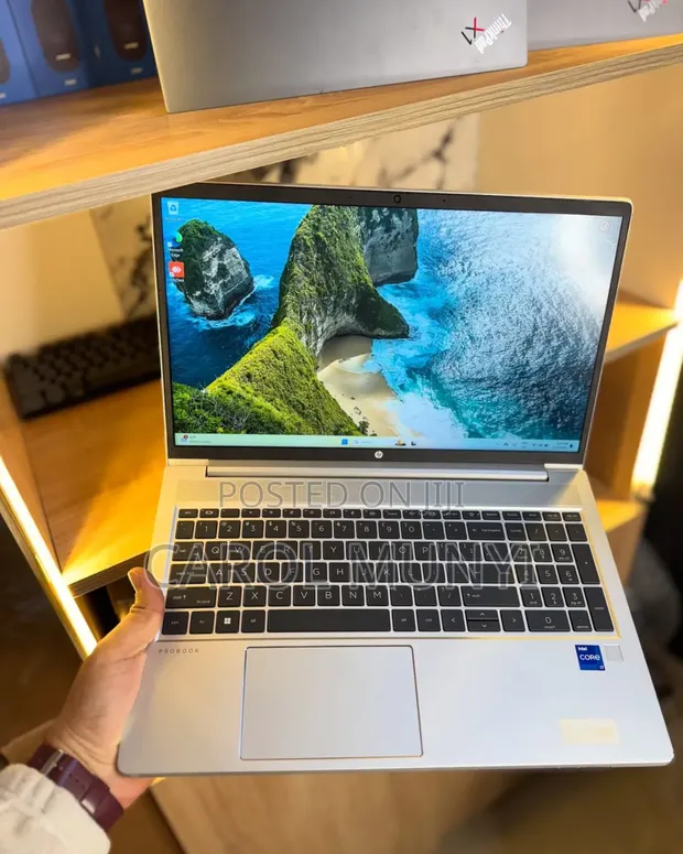 Laptop HP ProBook 650 G8 16GB Intel Core i7 SSD 256GB - Carol