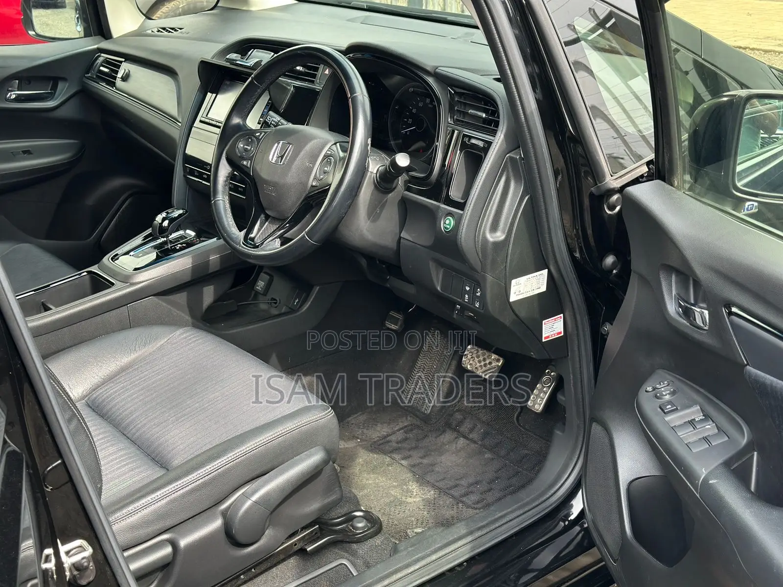Honda Shuttle 1.5 Hybrid 2WD 2019 Black