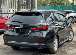 Honda Shuttle 1.5 Hybrid 2WD 2019 Black