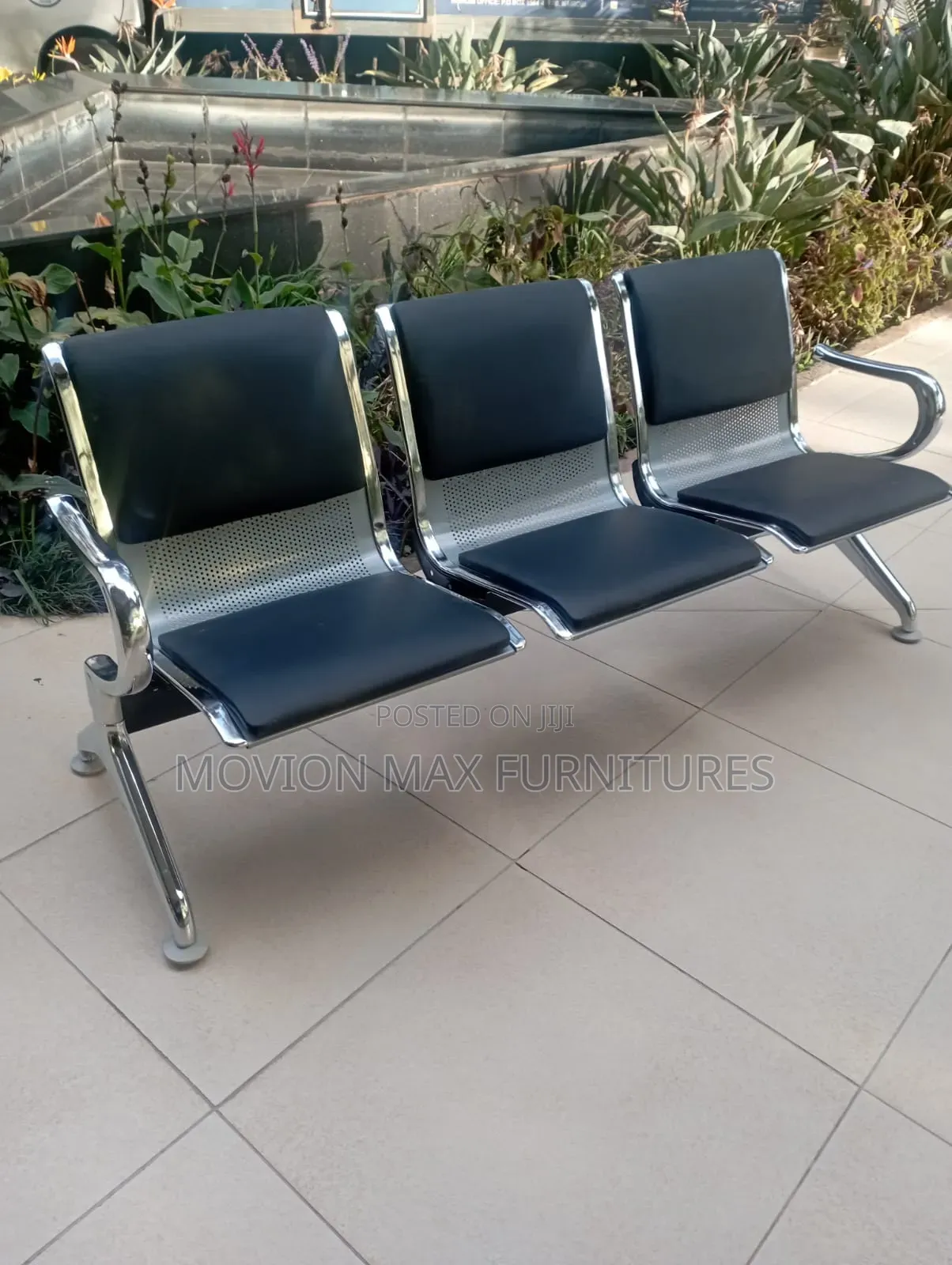 3 Seater Relaxing/Bench