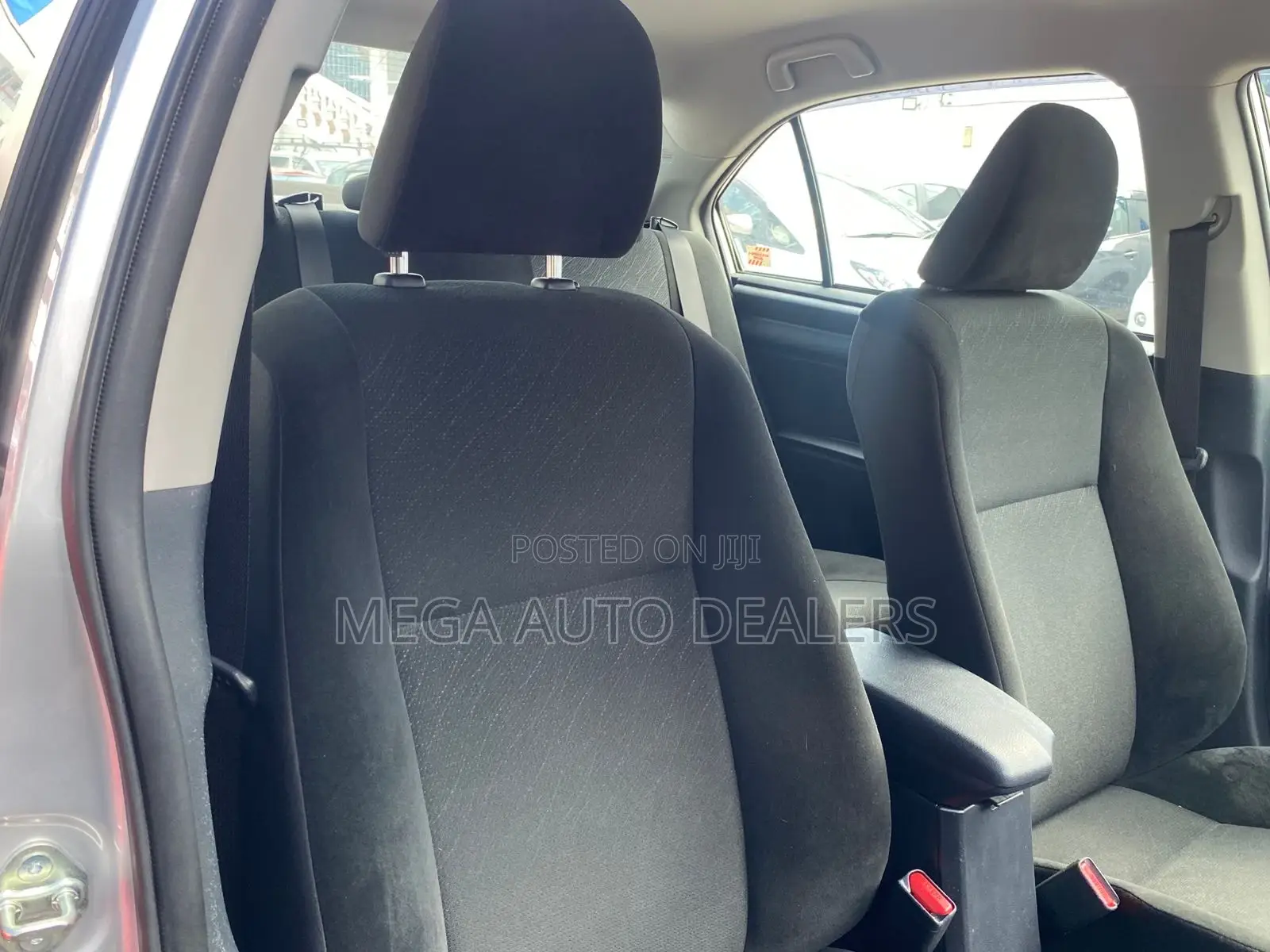Toyota Axio 2018 Silver