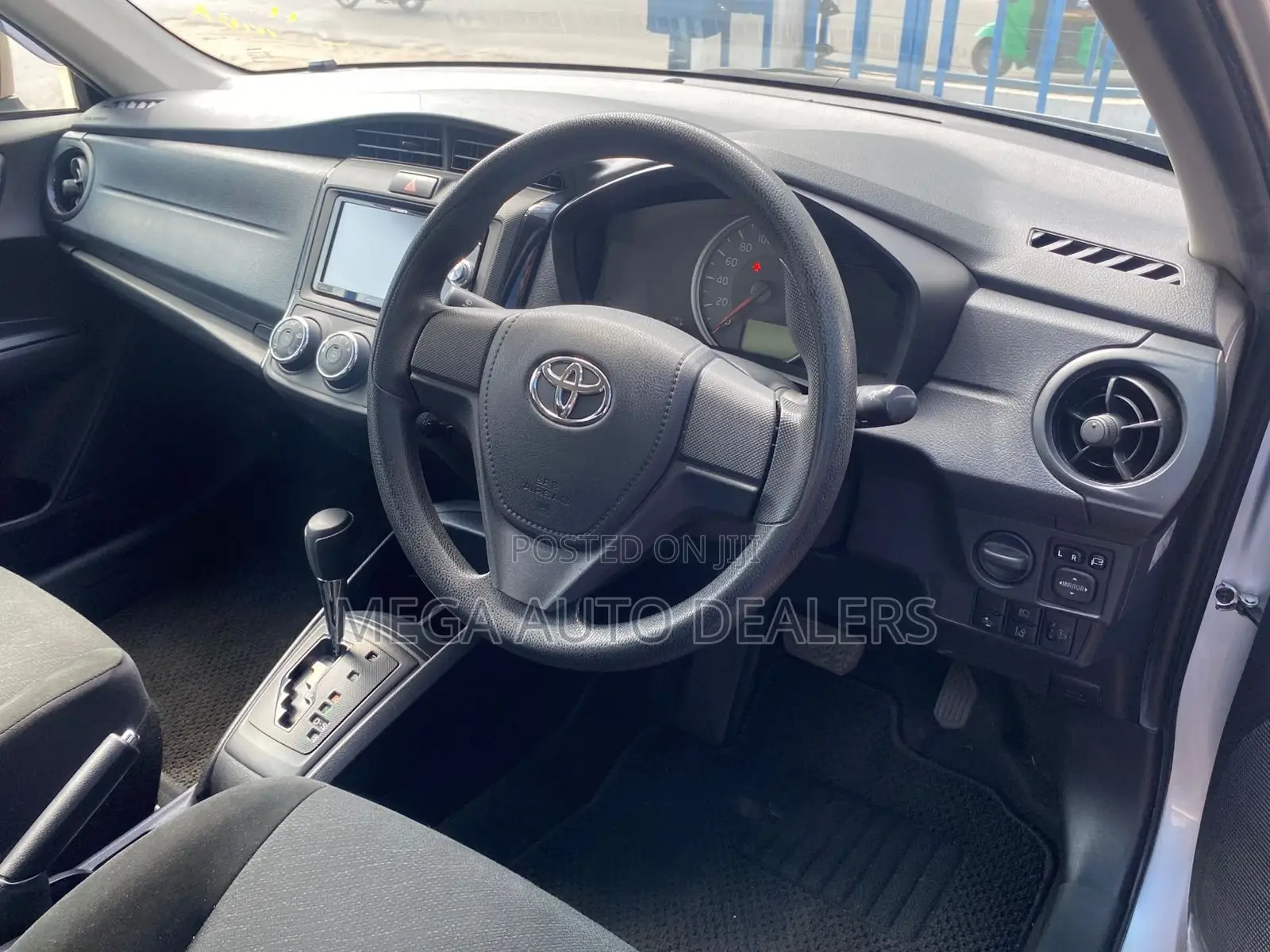 Toyota Axio 2018 Silver