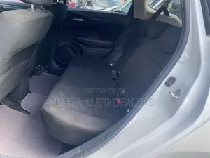 Honda Fit Shuttle 2018 White
