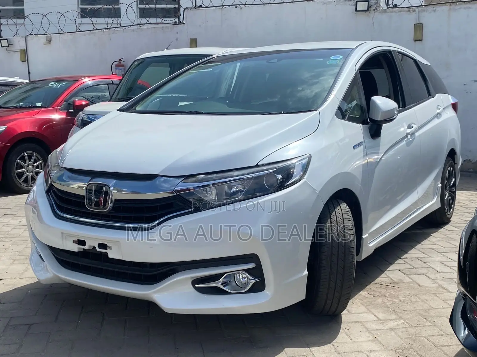 Honda Fit Shuttle 2018 White
