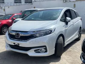 Honda Fit Shuttle 2018 White