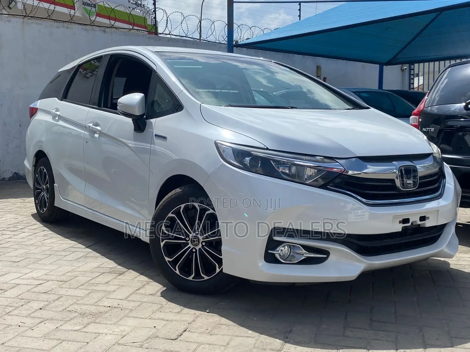 Honda Fit Shuttle 2018 White