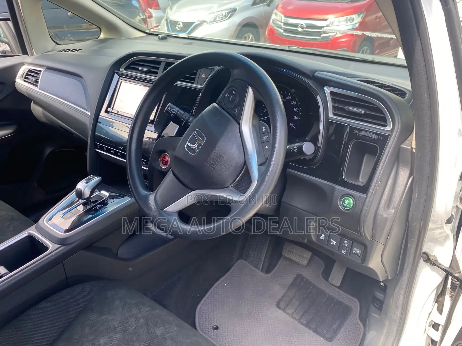 Honda Fit Shuttle 2018 White