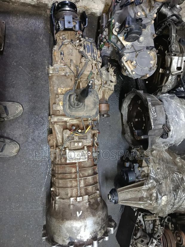 Mitsubishi Pajero Gearbox V88 - thumbnail 3
