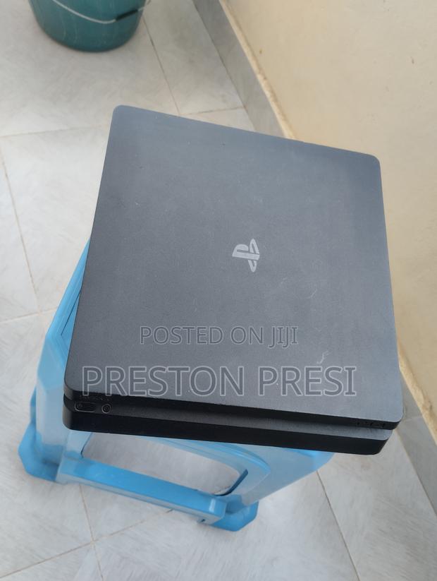 Ps4 Slim Sony - main view