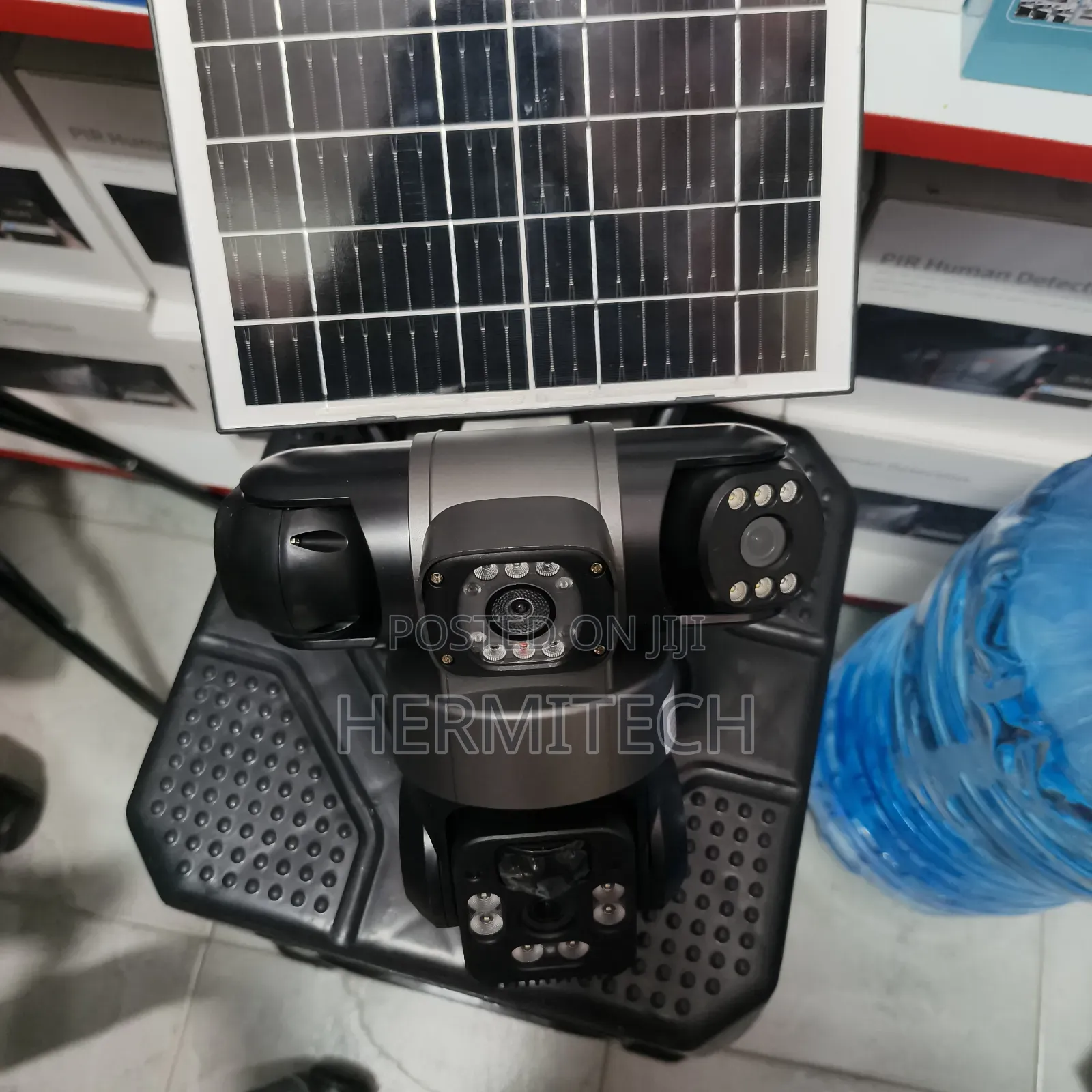 Triple Lens 4g Solar Powered CCTV PTZ Surveillance Security Camera