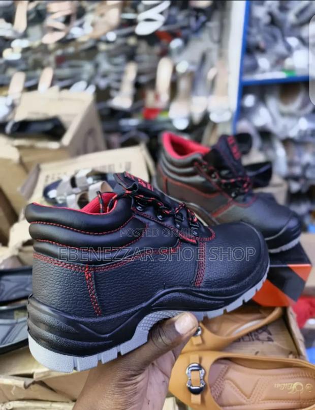 Knicker Safety Boots - main view