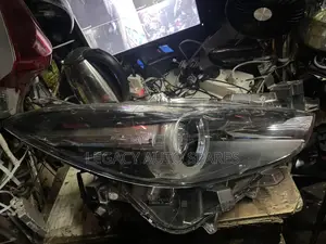 Mazda Axela 2017 Headlight