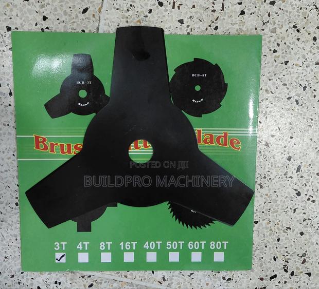 3-Tooth (3t) Brush Cutter Blade - main view